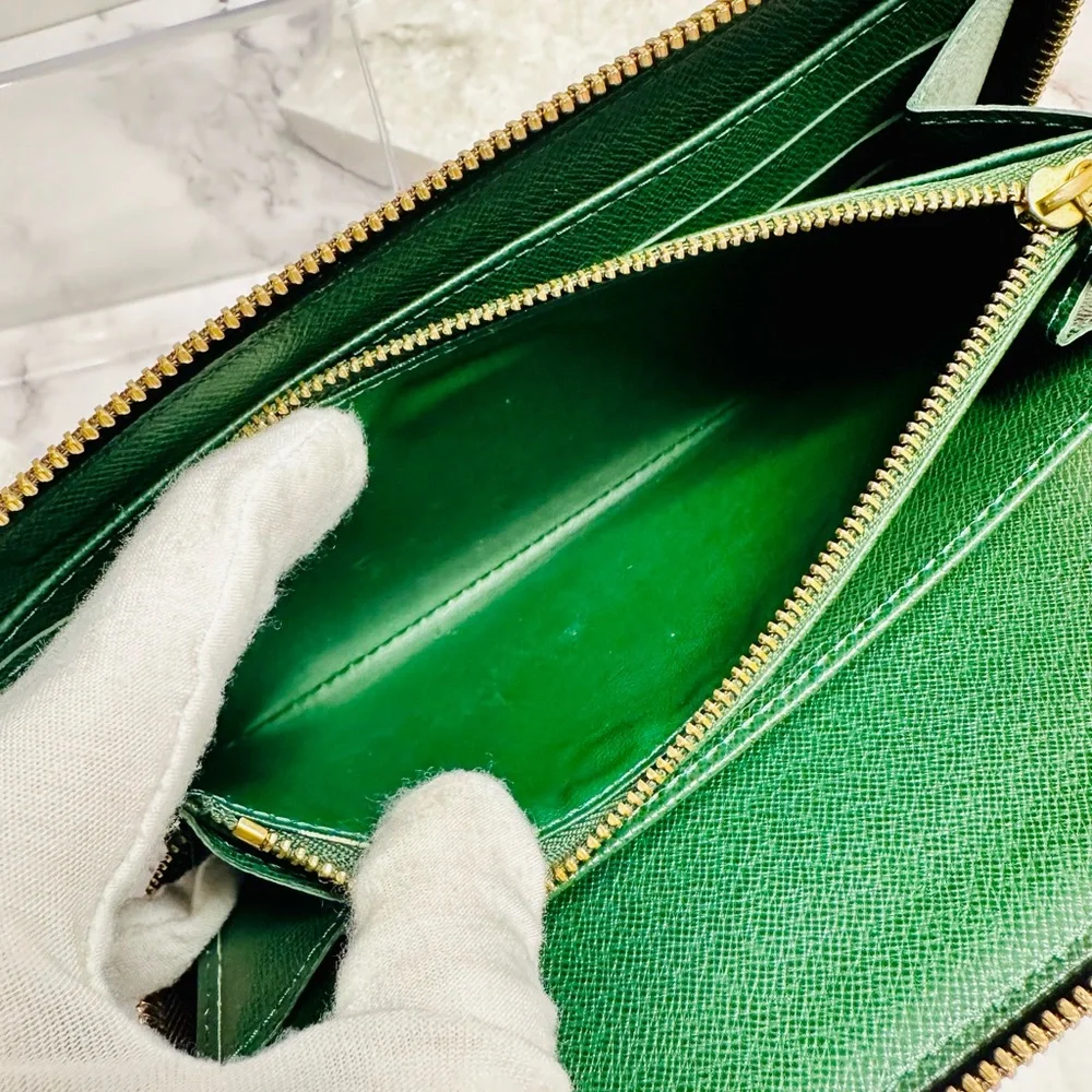 EUC Louis Vuitton Monogram Groom Zippy Organizer Wallet Alpine Green